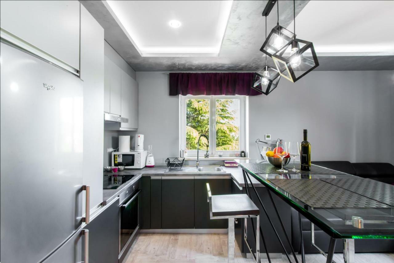לאבין Apartments Eli מראה חיצוני תמונה